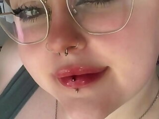 Goth beamy teen rides dildo