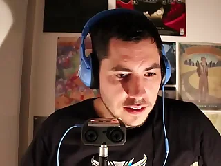 Kirby broute une chatte anglaise