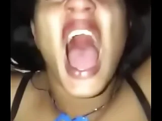 Dominicana me pide que le parta el culo