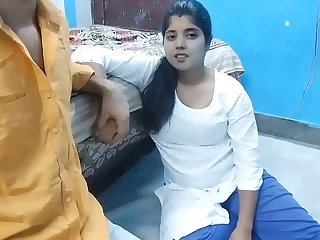 मेरी college team up ne mujhe apne Ghar बुलाके अपनी चूत में लंद डलवायाhot XXX porn movie xxxsoniya